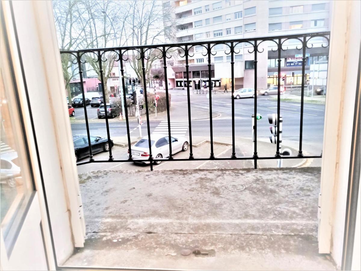 Appartement Proche Centre Ville, Gare Et Autoroute Melun Exterior foto