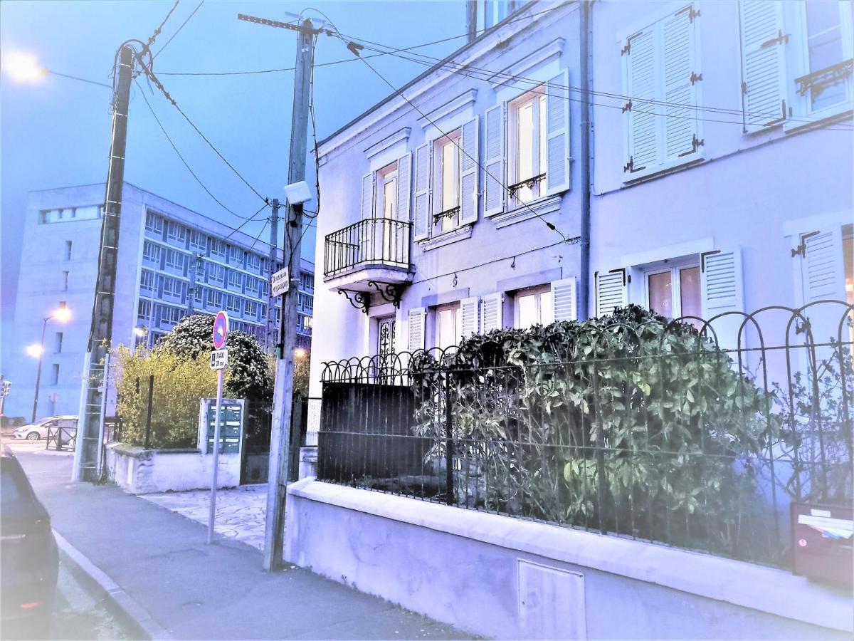 Appartement Proche Centre Ville, Gare Et Autoroute Melun Exterior foto
